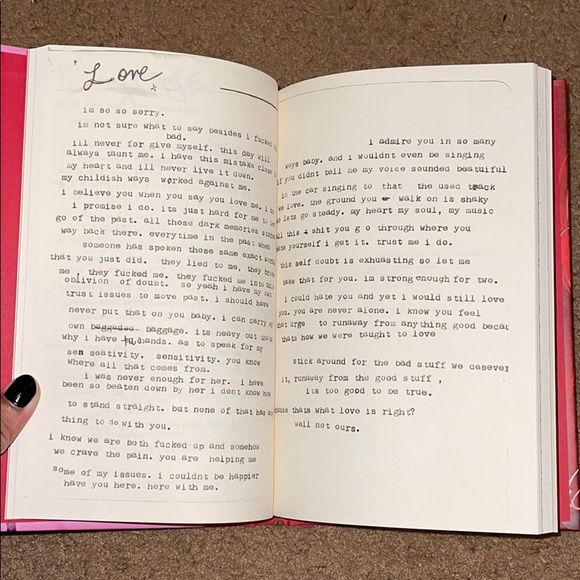 Bella Thorne’s “The Life Of A Wannabe Mogul” - Picture 6 of 8